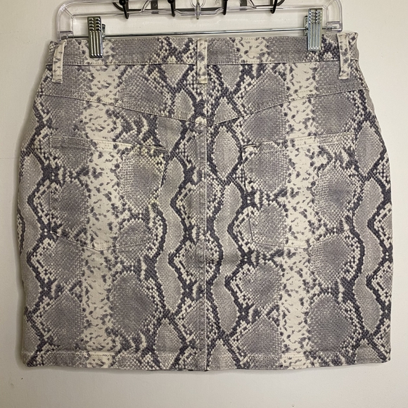 Aritzia Wilfred Free Kesley  Snake Print Pencil‎ Skirt - Picture 4 of 11
